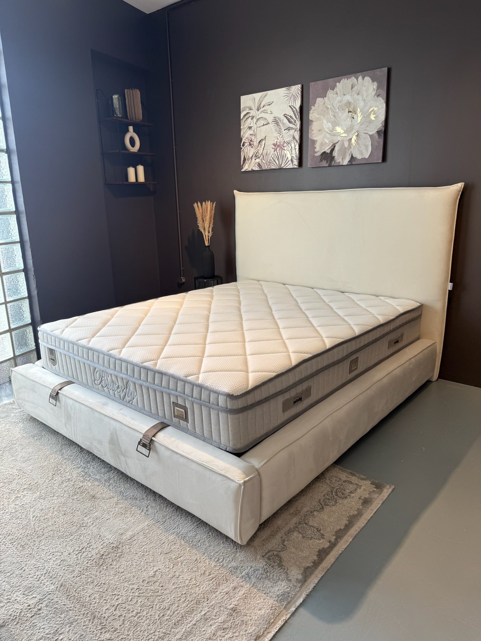 Lit double coffre en Velours – Lovely