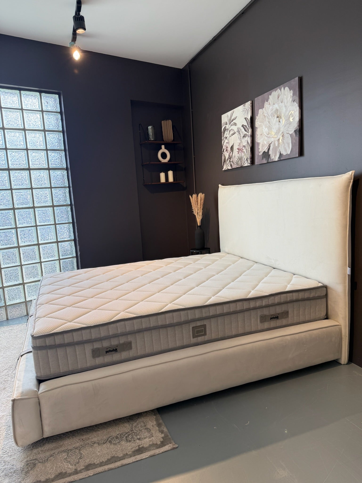 Lit double coffre en Velours – Lovely