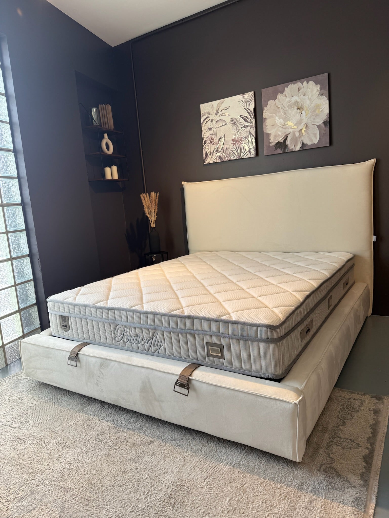 Lit double coffre en Velours – Lovely